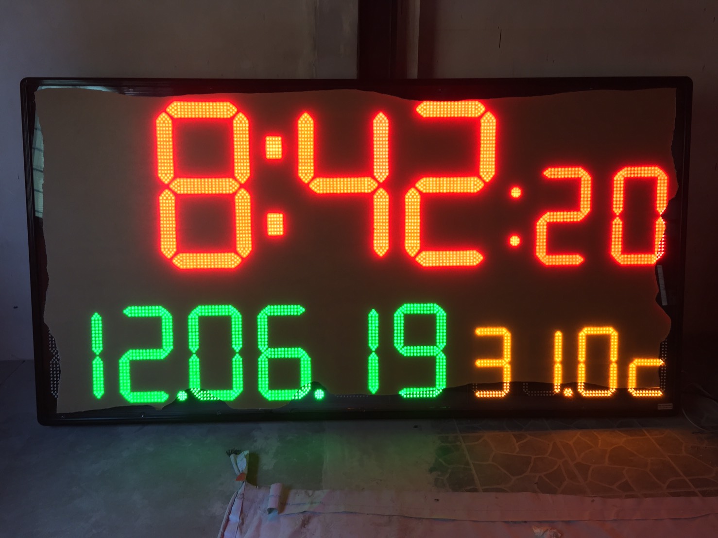 นาฬิกาดิจิตอล LED แสดง เวลา,วันที่,อุณหภูมิ