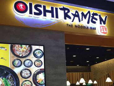 ป้ายร้าน OISHI RAMEN