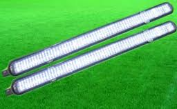 โคมไฟถนนทรงยาว รุ่น SPL-560 ( แสงขาว , แสงวอมไวท์ )